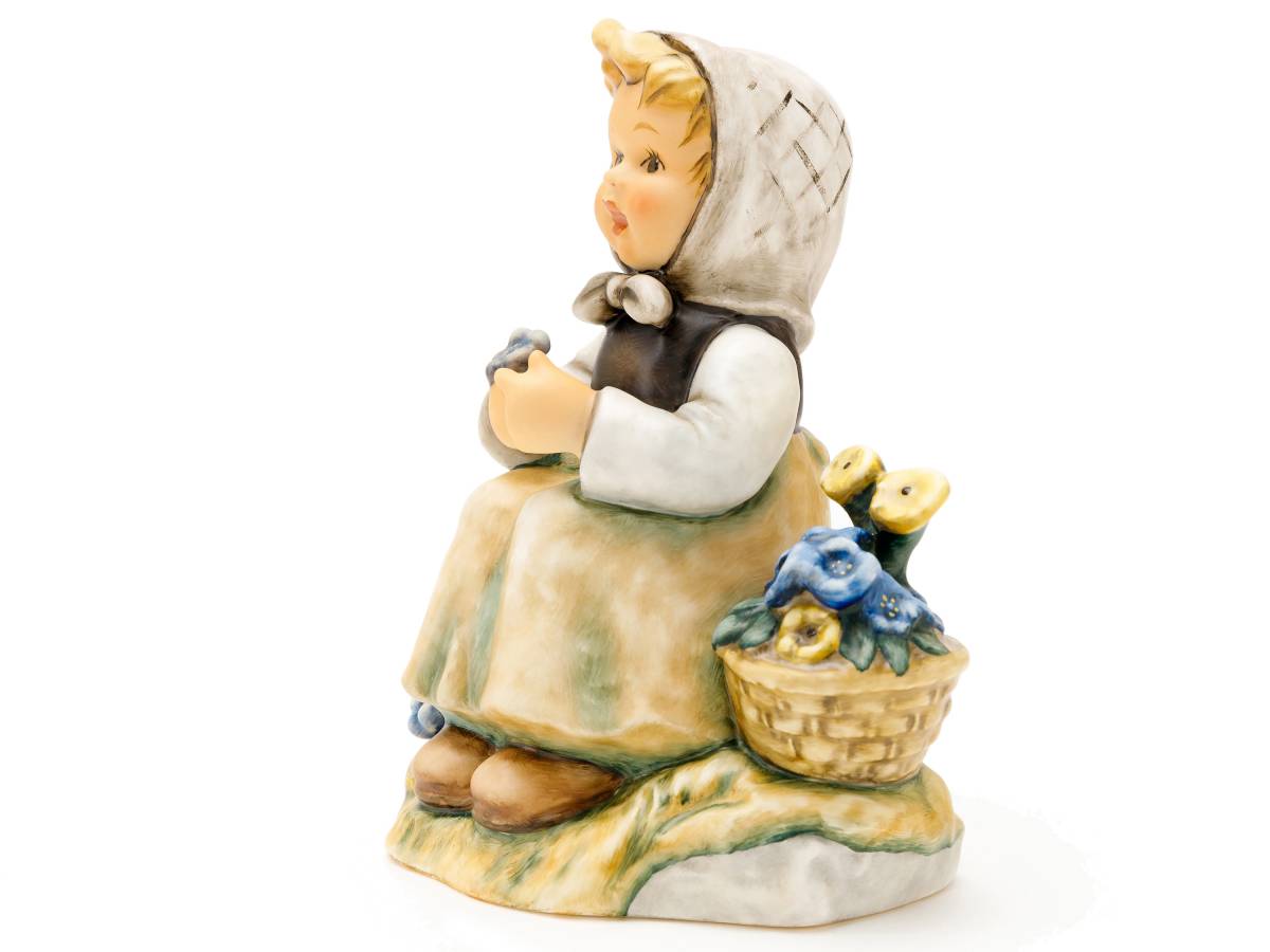Original Hummelfigur &quot;Ganz hoch droben&quot; (HUM 918) Hummel Manufaktur GmbH